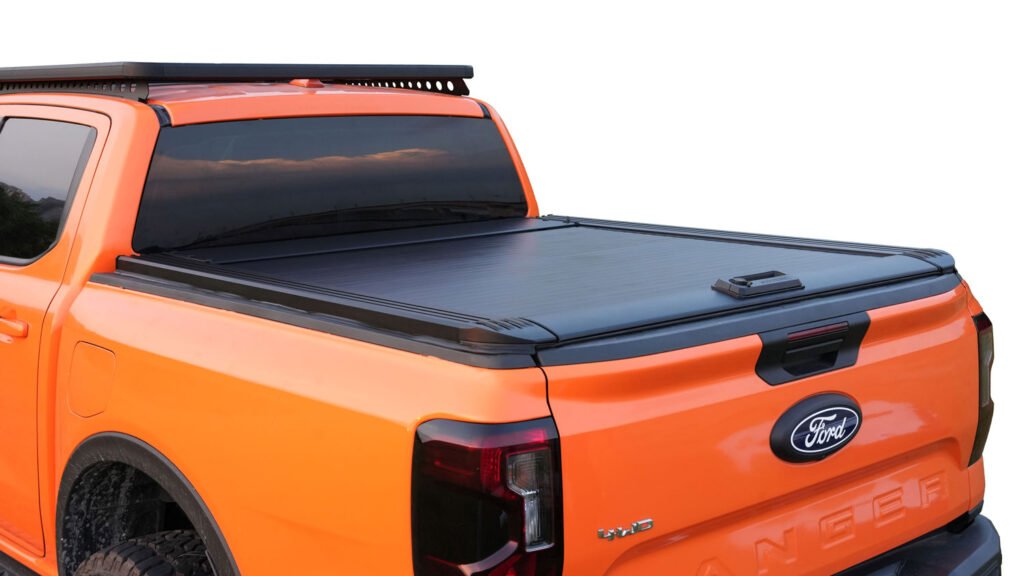 Single-Lock-Manual-Retractable-Tonneau-Covers